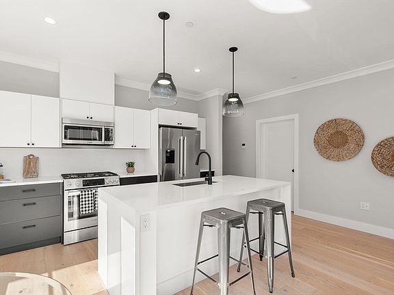 5th image of 109 Prospect St #205
