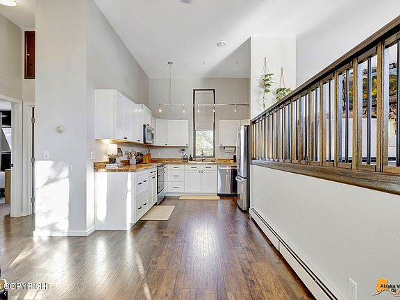 4th image of 3511 Amber Bay Loop