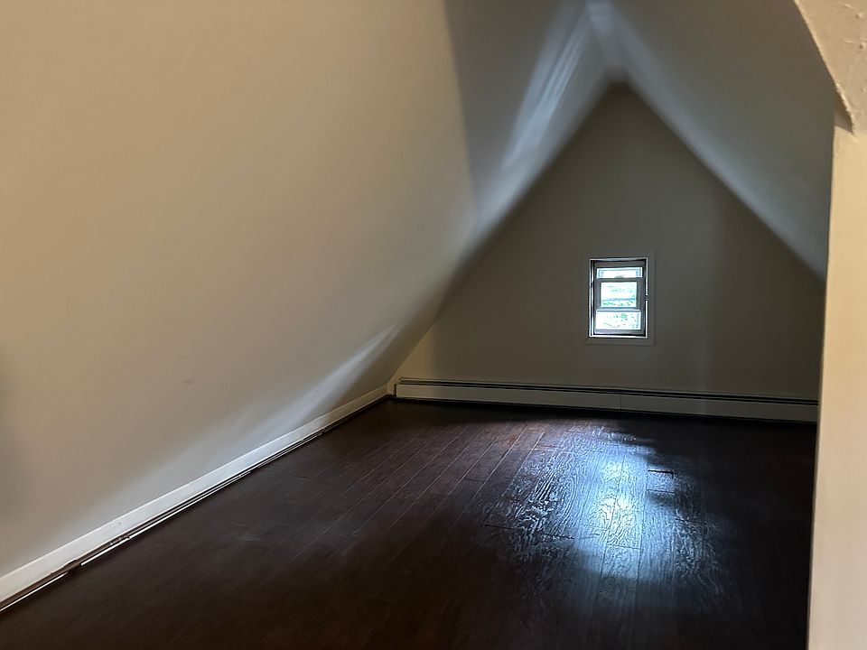 1st image of 3-775 Bloomfield Ave #3