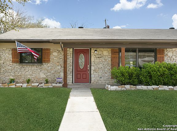 2nd image of 438 E Langley Blvd