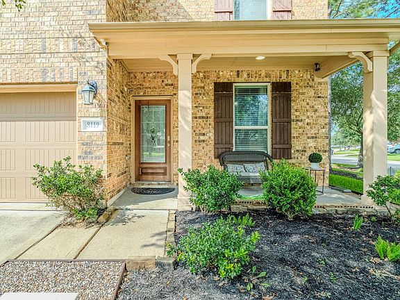 3rd image of 8119 Sweetstone Grove Ct
