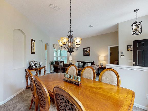 5th image of 818 Westminster Dr