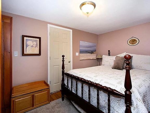 5th image of 472 Beechwood St #1