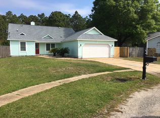 2061 Burjonik Dr, Navarre, FL 32566