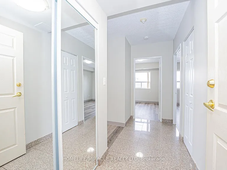 274 Erb St W #610 — Photo 7