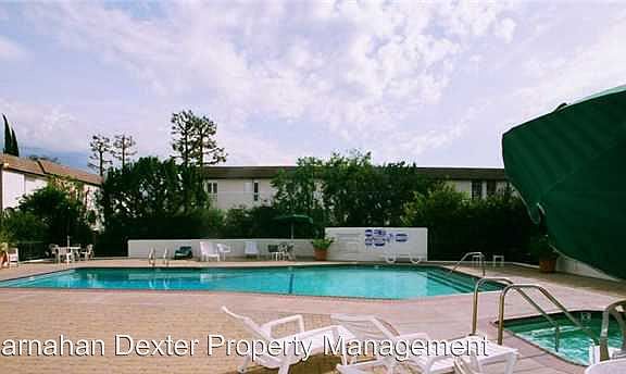 3rd image of 5228 Lindley Ave Unit 3