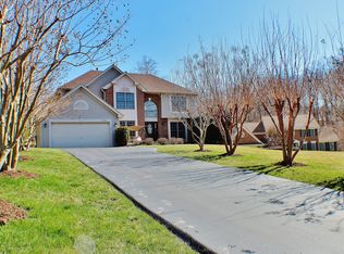 2759 Omisol Rd, Woodbridge, VA 22192