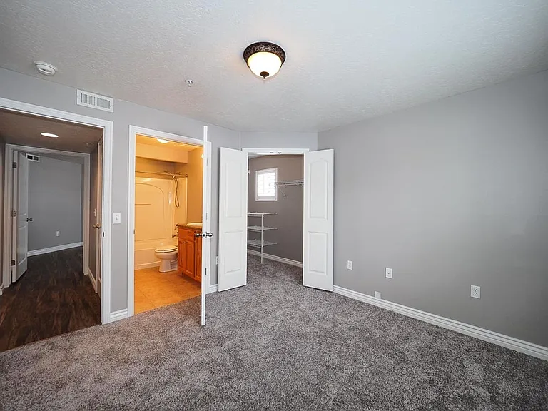 11776 S Grandville Ave #104 — Photo 19