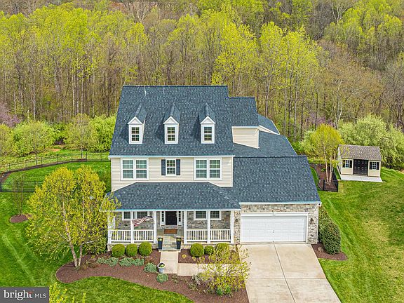 4th image of 6121 Yeager Ct