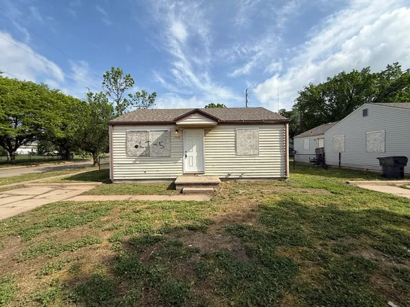 1502 E Arnold St, Wichita, KS 67214