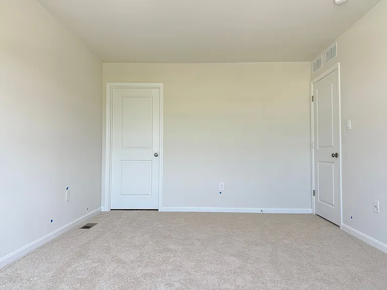 529 Colette St — Photo 11