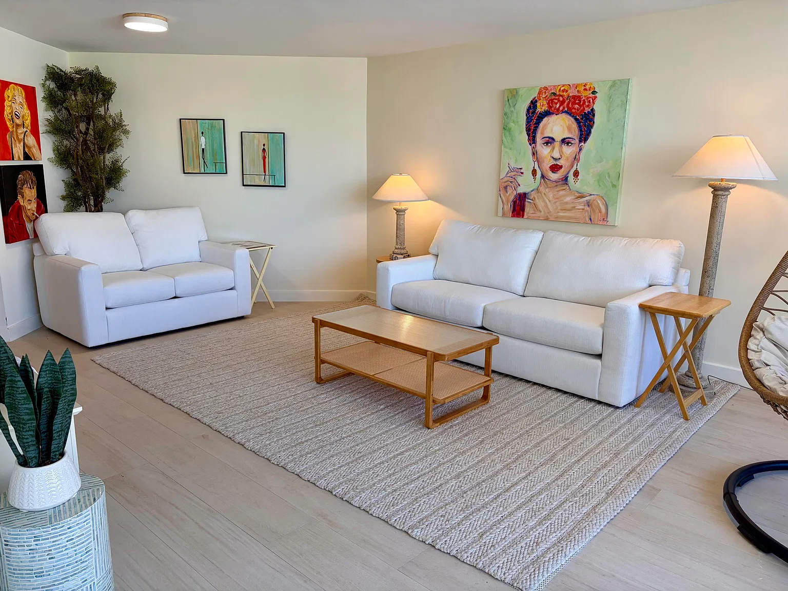 2 bed, 2.0 bath, 1380 sqft, $7,500 — Photo 4