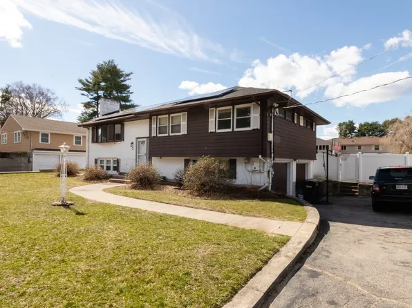 64 Rosemary Rd, Dedham, MA 02026
