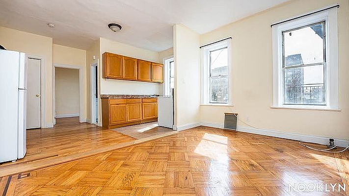 1st image of 1625 Park Pl APT 13