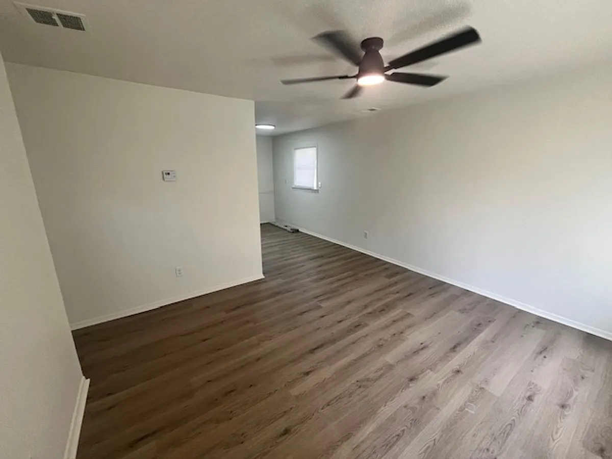 Building Photo - 6109 Toebbe Ln