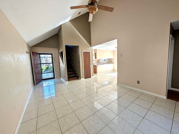 4th image of 1736 Augustine Pl