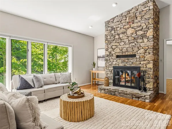 150 Sondley Pkwy, Asheville, NC 28805