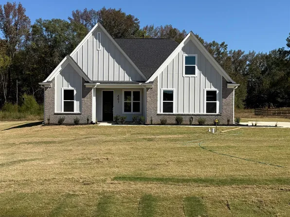 441 Centerline Roper Loop, Byhalia, MS 38611