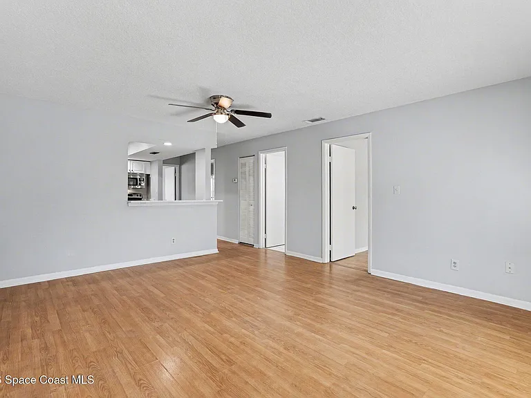 1515 Huntington Ln #128 — Photo 6