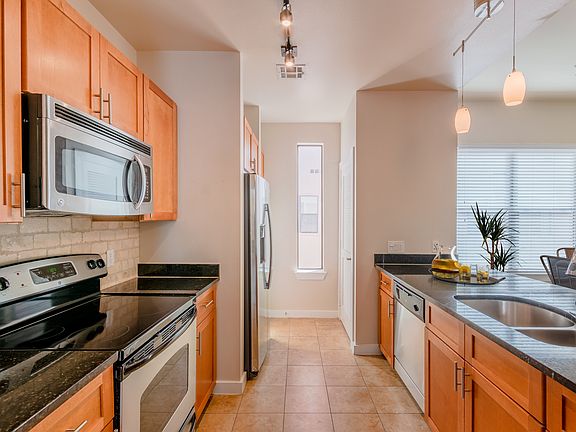 Kitchen - Townhome