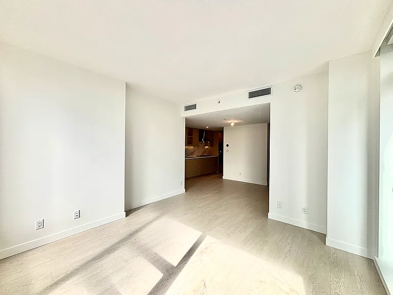 13768 100th Ave #1507 — Photo 9