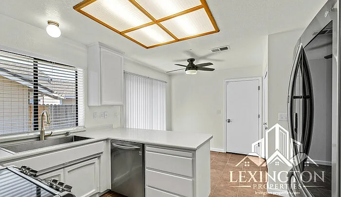 3320 Saxonville Way — Photo 5