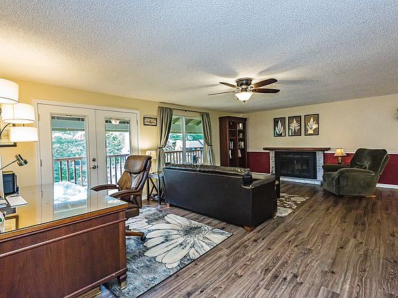 5th image of 13880 Crestview Cir NW