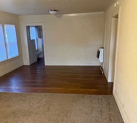 3rd image of 3513 Avenue H