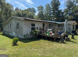 8996 Windwood Rd, Metter, GA 30439