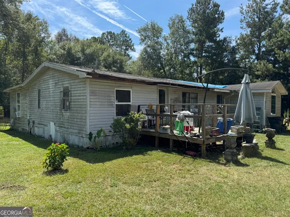 8996 Windwood Rd, Metter, GA 30439