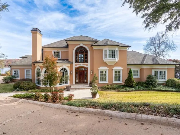 444 Glenbrook Spg, New London, NC 28127