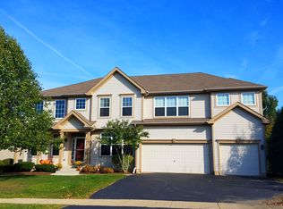 1215 Pine Tree Dr, Lake Villa, IL 60046
