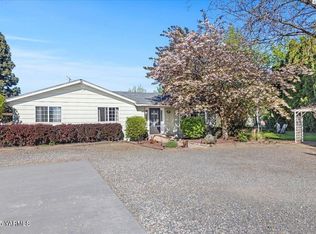 10401 1739th Pr NW, Grandview, WA 98930