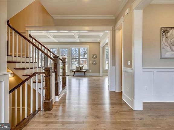 5th image of 7405 Lisle Ave