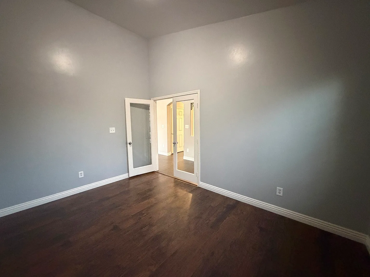 4 bed, 1626 sqft, $2,400 — Photo 2