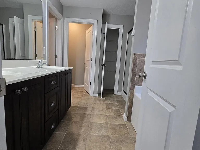 808 Williford Run Dr — Photo 31