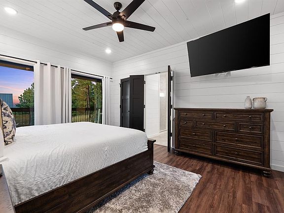 5th image of 733 Virginia Pine Pl