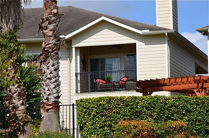1st image of 12565 Melville Dr Unit 125