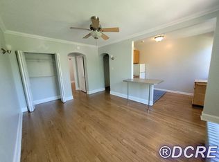 1369 W Greenleaf Ave UNIT 201, Chicago, IL 60626