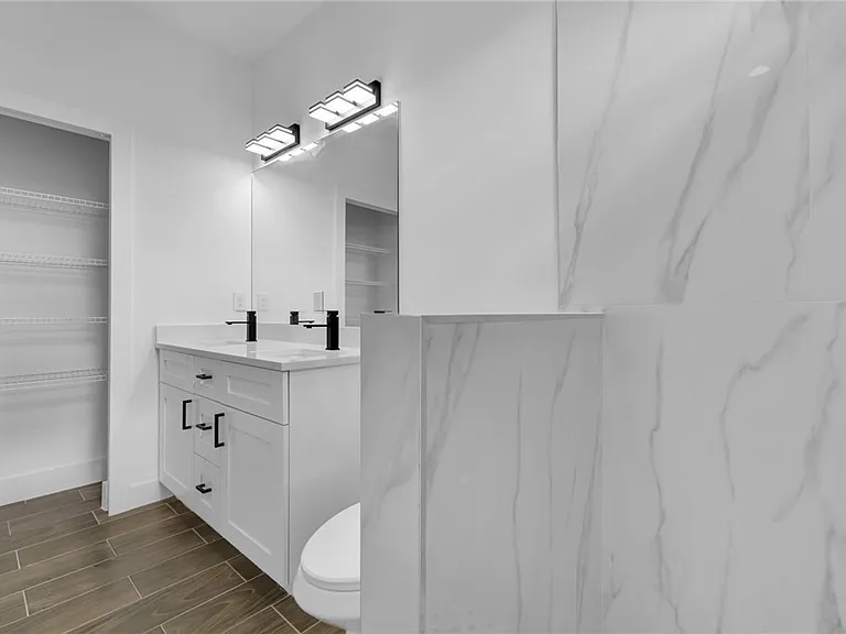 330 Gordon Ave S — Photo 10