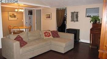 3rd image of 400 Nob Hill Dr