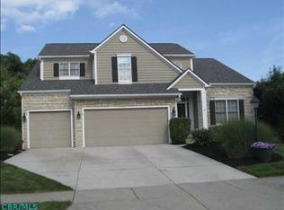 2100 Castlebrook Dr, Powell, OH