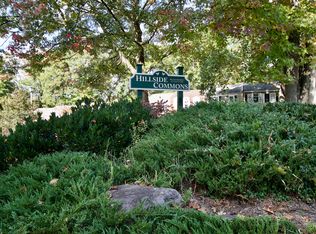 8816 Surveyors Pl, Springfield, VA 22152