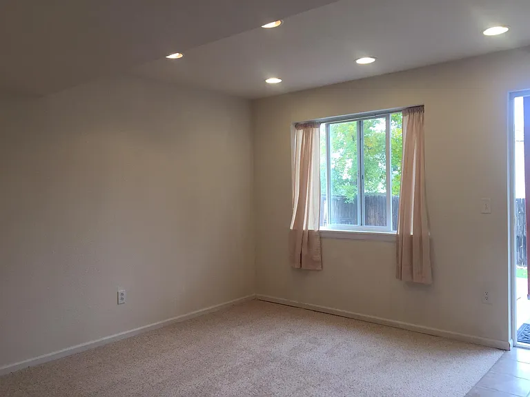 923 Grays Peak Dr — Photo 57