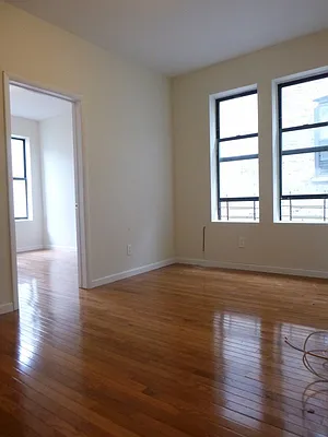 Rented by Bohemia Realty Group | media 18