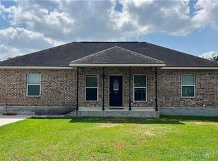 111 E X St, Belle Chasse, LA 70037