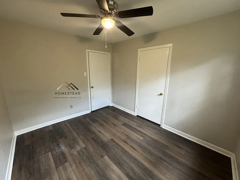 1704 Bradley St — Photo 17