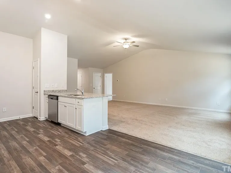 508 Turning Lake Dr — Photo 10