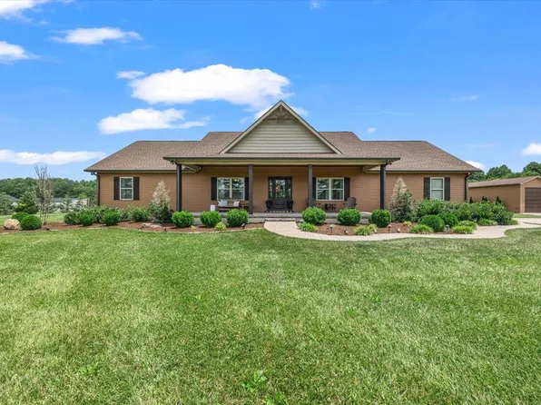 1469 N Les Franklin Rd, Jamestown, TN 38556