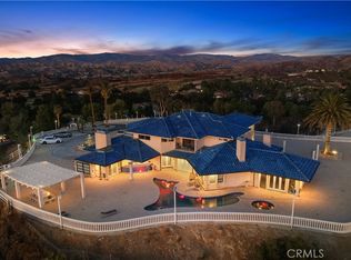 16115 Sky Ranch Rd, Santa Clarita, CA 91387